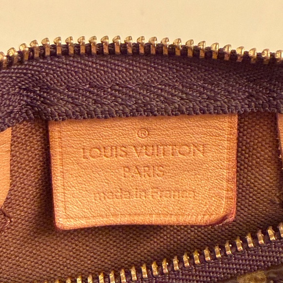 Louis Vuitton Nano Speedy - Picture 9 of 14